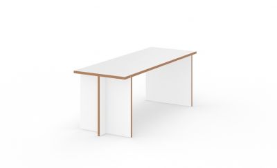 Tojo Tischgruppe Bank: Moderner weißer Esstisch mit minimalistischem Design und Holzkanten.